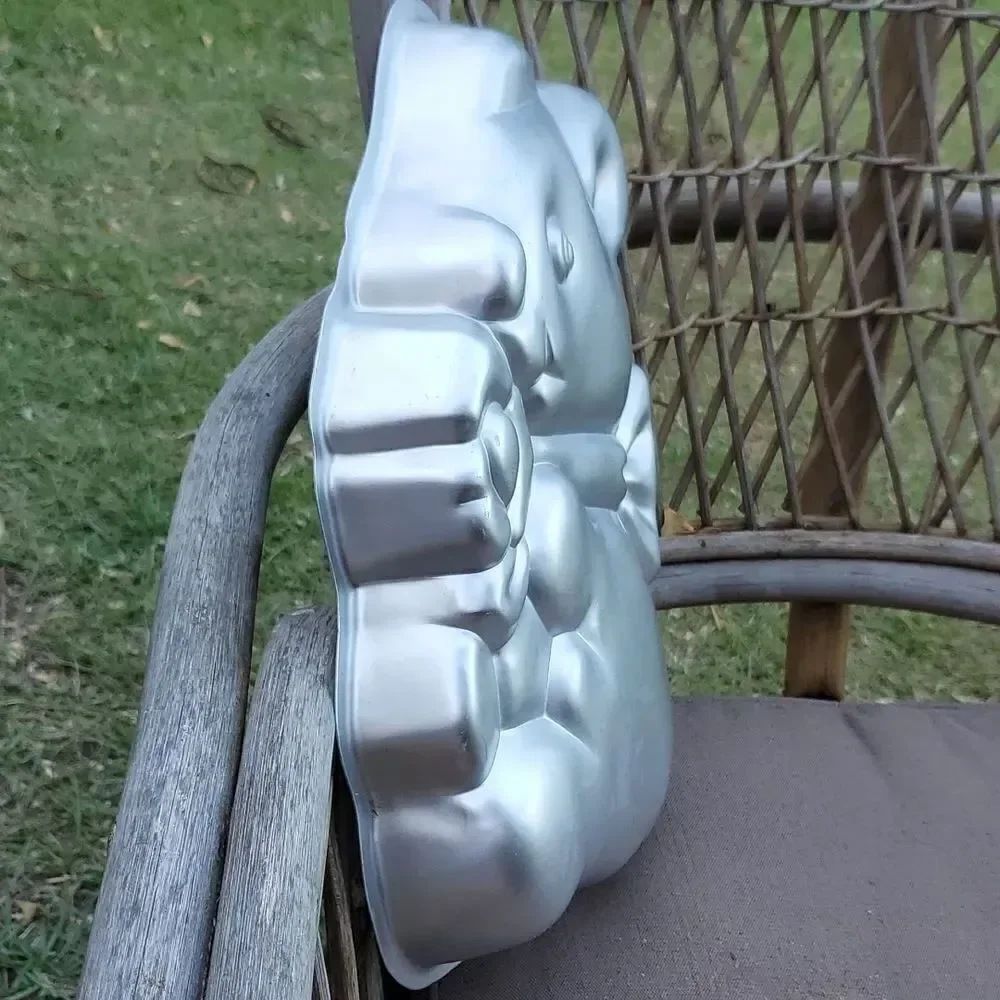 Vintage 1977 Wilton Bear Cake Pan
